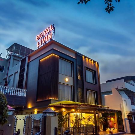 Hotel Royal Livin พาราณสี ภายนอก รูปภาพ