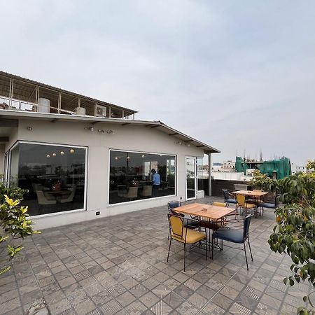 Hotel Royal Livin พาราณสี ภายนอก รูปภาพ