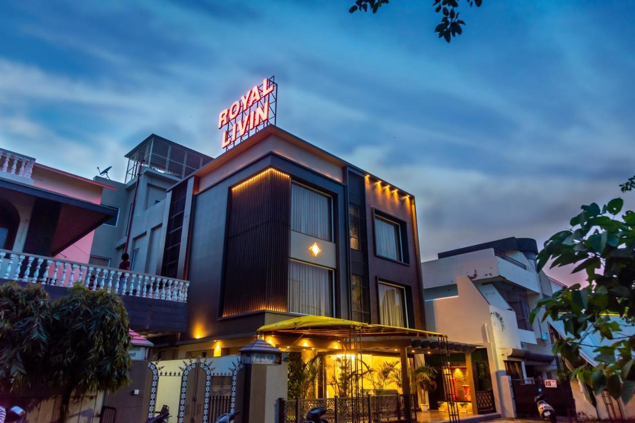 Hotel Royal Livin พาราณสี ภายนอก รูปภาพ