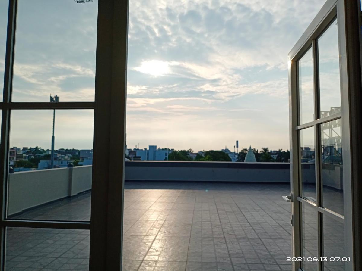 Hotel Royal Livin พาราณสี ภายนอก รูปภาพ